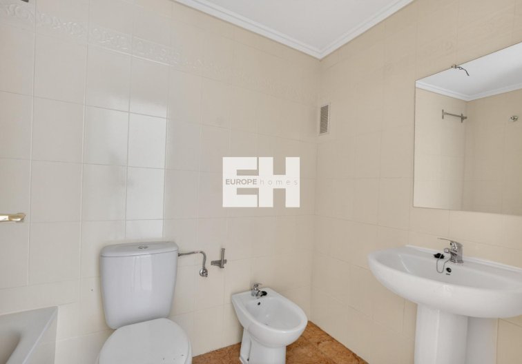 Segunda mano - Apartamento  - Torrevieja - El Limonar