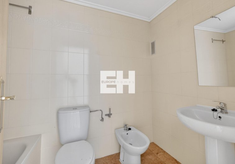 Segunda mano - Apartamento  - Torrevieja - El Limonar