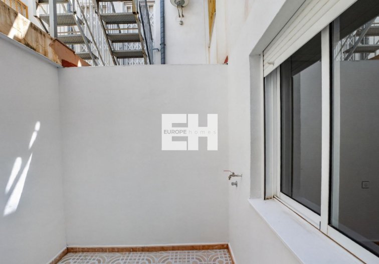 Segunda mano - Apartamento  - Torrevieja - El Limonar