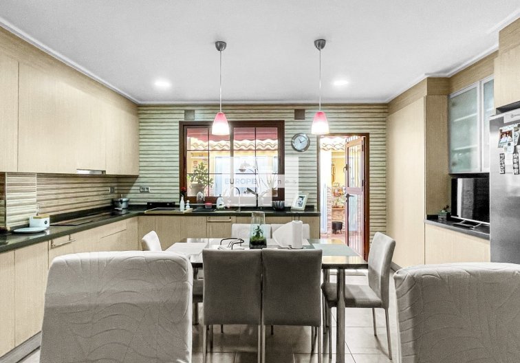 Segunda mano - town house - Torrevieja - Costa Blanca