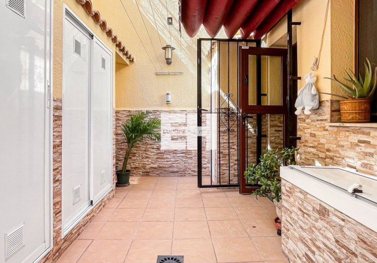 Segunda mano - town house - Torrevieja - Costa Blanca
