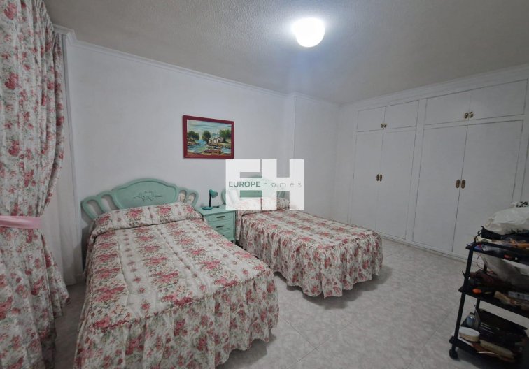Segunda mano - Apartamento  - Torrevieja - Playa de los Locos