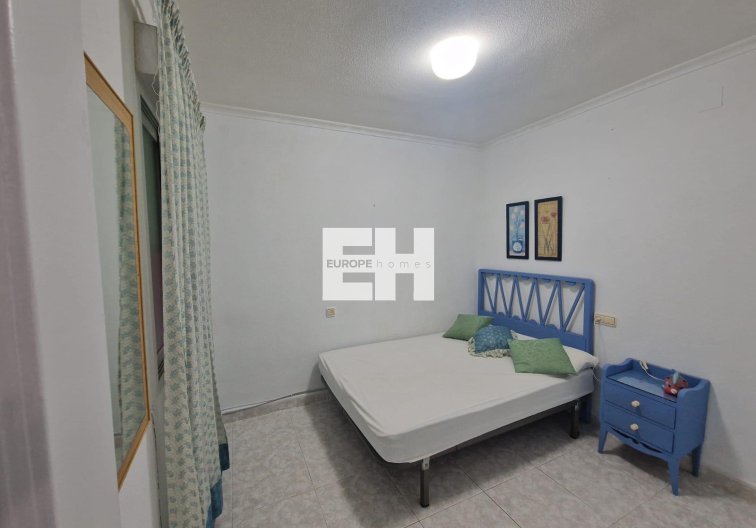 Segunda mano - Apartamento  - Torrevieja - Playa de los Locos