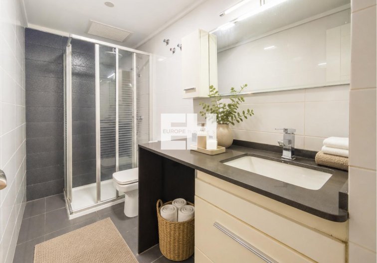 Segunda mano - Apartamento  - Torrevieja - Parque De Las Naciones