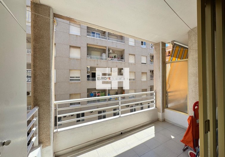 Segunda mano - Apartamento  - Torrevieja - Centro