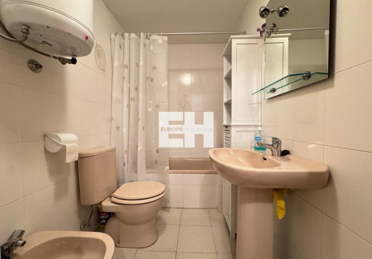 Segunda mano - Apartamento  - Torrevieja - Centro