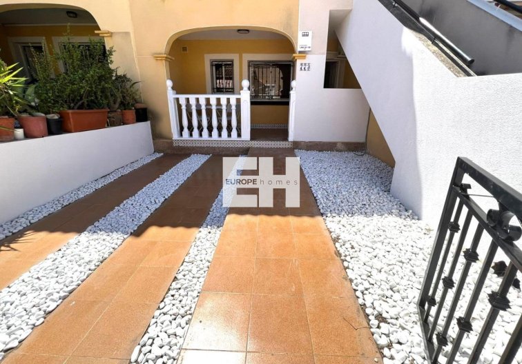 Segunda mano - Bungalow - Torrevieja - Los Balcones - Los Altos Del Edén