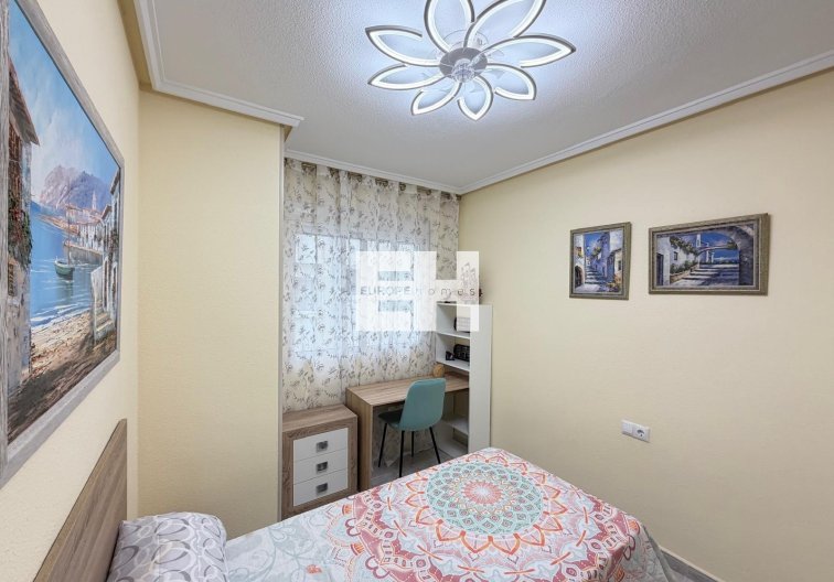 Segunda mano - Apartamento  - Torrevieja - Playa del Cura