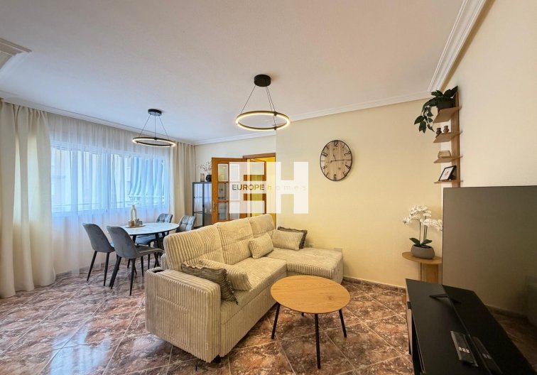 Segunda mano - Apartamento  - Torrevieja - Centro