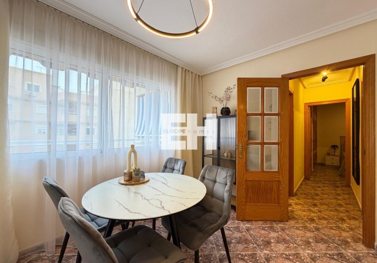 Segunda mano - Apartamento  - Torrevieja - Centro