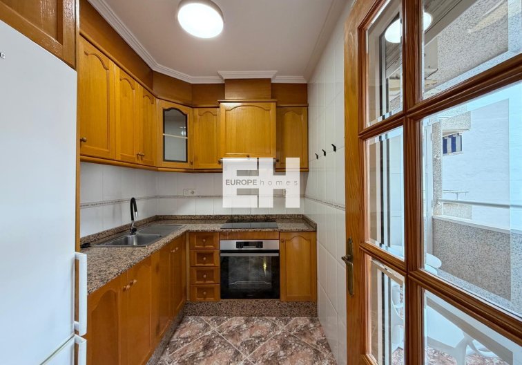 Segunda mano - Apartamento  - Torrevieja - Centro