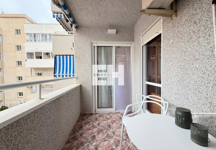 Segunda mano - Apartamento  - Torrevieja - Centro