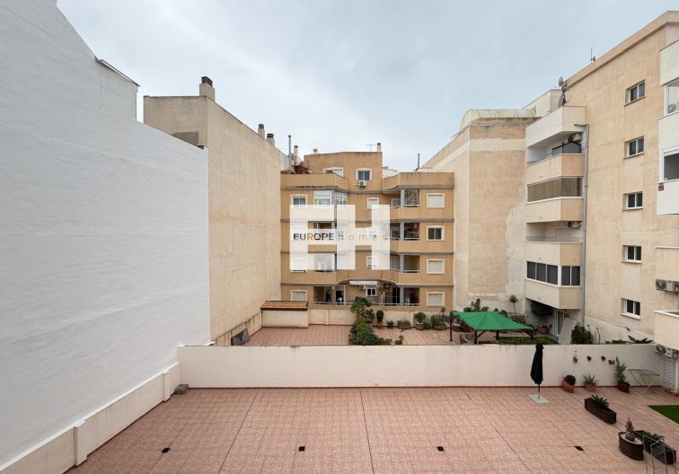 Segunda mano - Apartamento  - Torrevieja - Centro