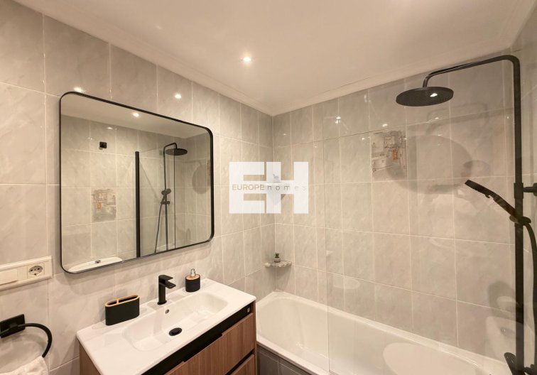 Segunda mano - Apartamento  - Torrevieja - Centro