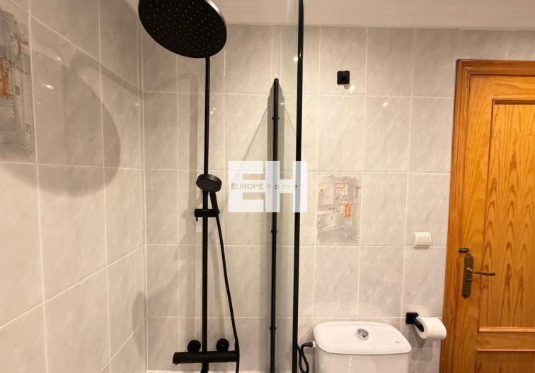 Segunda mano - Apartamento  - Torrevieja - Centro