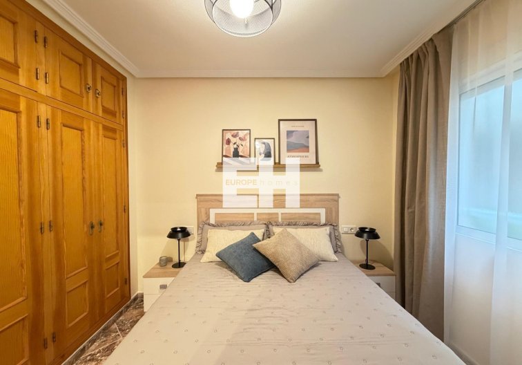 Segunda mano - Apartamento  - Torrevieja - Centro