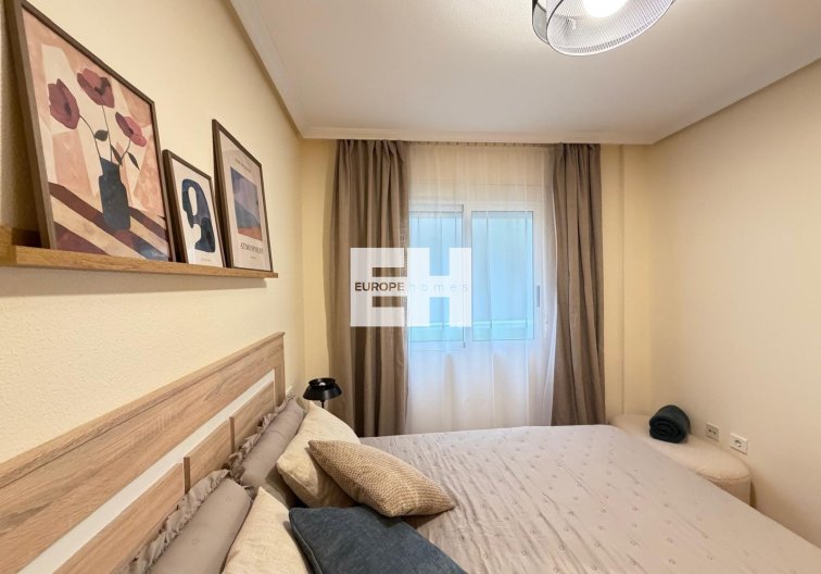 Segunda mano - Apartamento  - Torrevieja - Centro