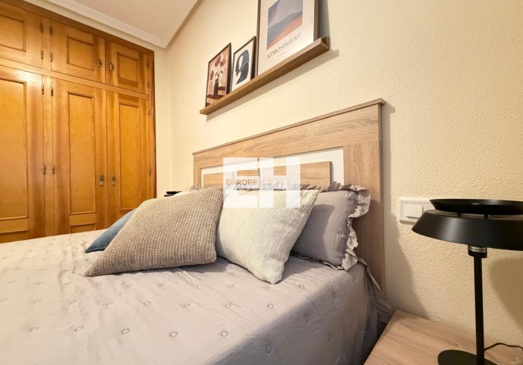 Segunda mano - Apartamento  - Torrevieja - Centro