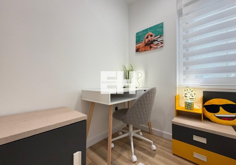 Segunda mano - Apartamento  - Torrevieja - Centro