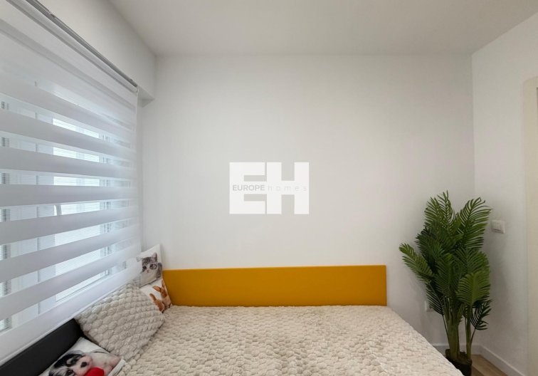 Segunda mano - Apartamento  - Torrevieja - Centro