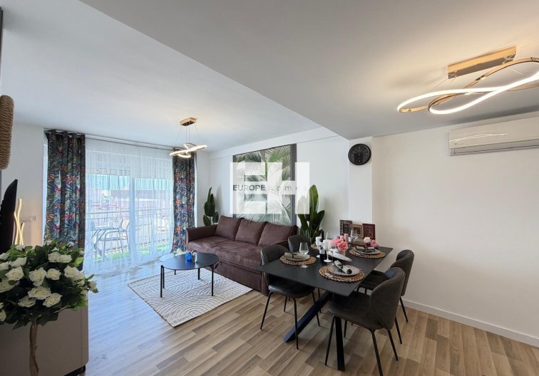Segunda mano - Apartamento  - Torrevieja - Centro