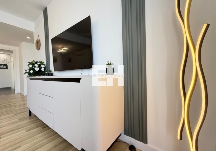 Segunda mano - Apartamento  - Torrevieja - Centro