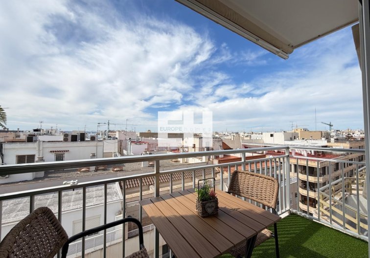 Segunda mano - Apartamento  - Torrevieja - Centro