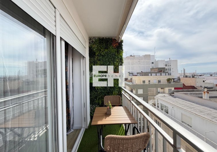 Segunda mano - Apartamento  - Torrevieja - Centro