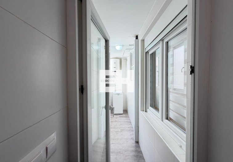 Segunda mano - Apartamento  - Torrevieja - Centro