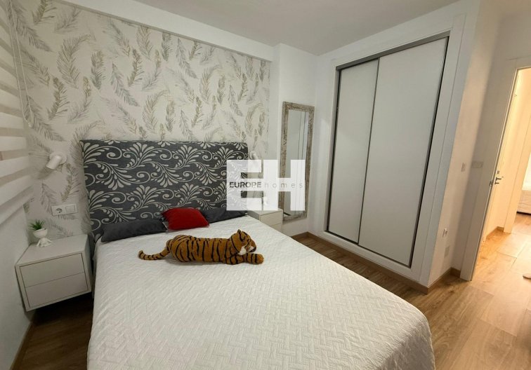 Segunda mano - Apartamento  - Torrevieja - Centro