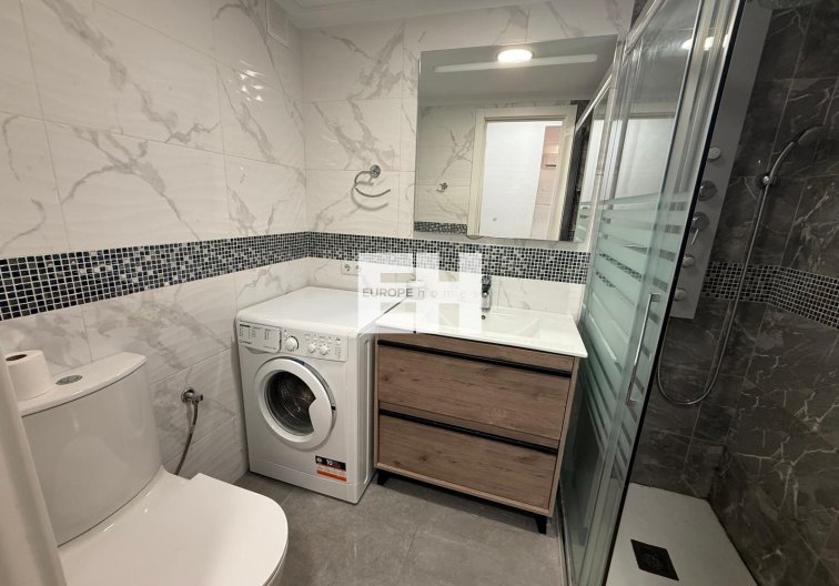 Segunda mano - Apartamento  - Torrevieja - Centro