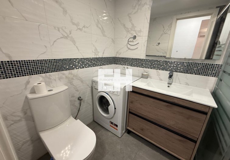 Segunda mano - Apartamento  - Torrevieja - Centro