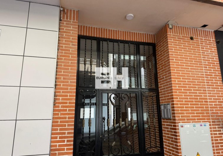 Segunda mano - Apartamento  - Torrevieja - Centro