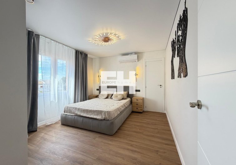 Segunda mano - Apartamento  - Torrevieja - Punta Prima