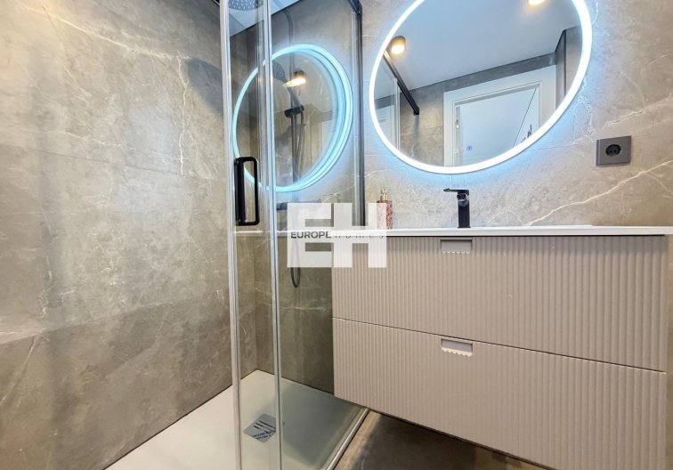 Segunda mano - Apartamento  - Torrevieja - Punta Prima