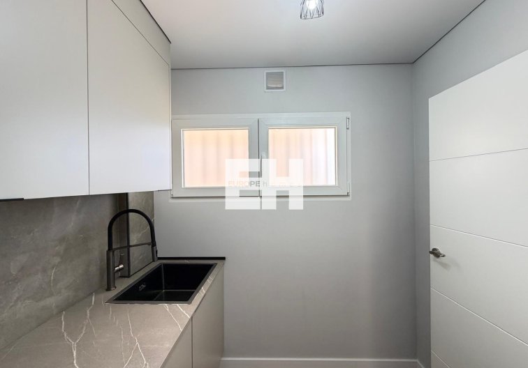 Segunda mano - Apartamento  - Torrevieja - Punta Prima