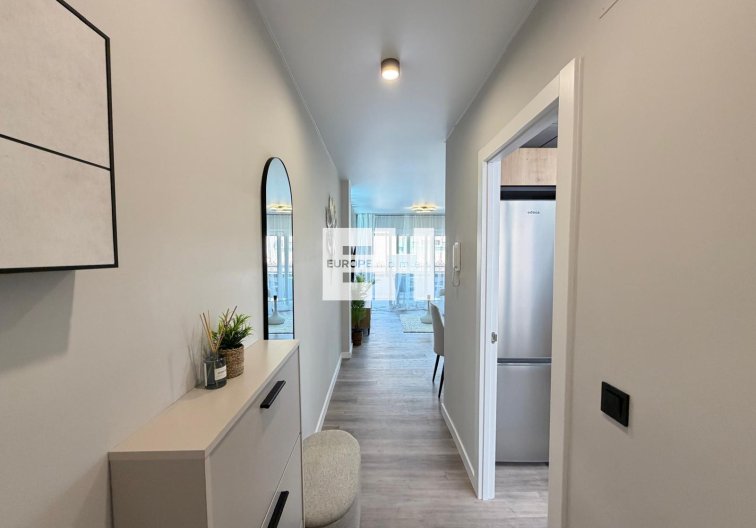 Segunda mano - Apartamento  - Torrevieja - Estacion De Autobuses