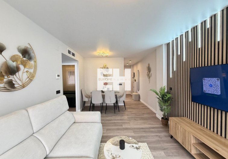 Segunda mano - Apartamento  - Torrevieja - Estacion De Autobuses