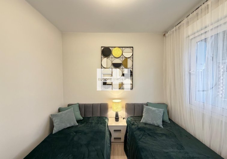 Segunda mano - Apartamento  - Torrevieja - Estacion De Autobuses