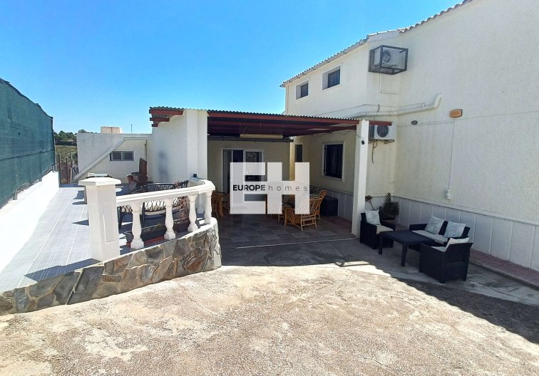 Segunda mano - villa - Crevillent - Inland