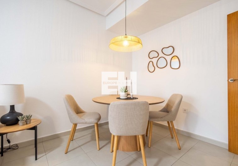 Segunda mano - Apartamento  - Torrevieja - Las Calas