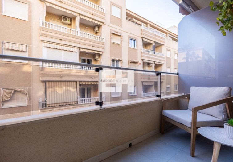 Segunda mano - Apartamento  - Torrevieja - Las Calas