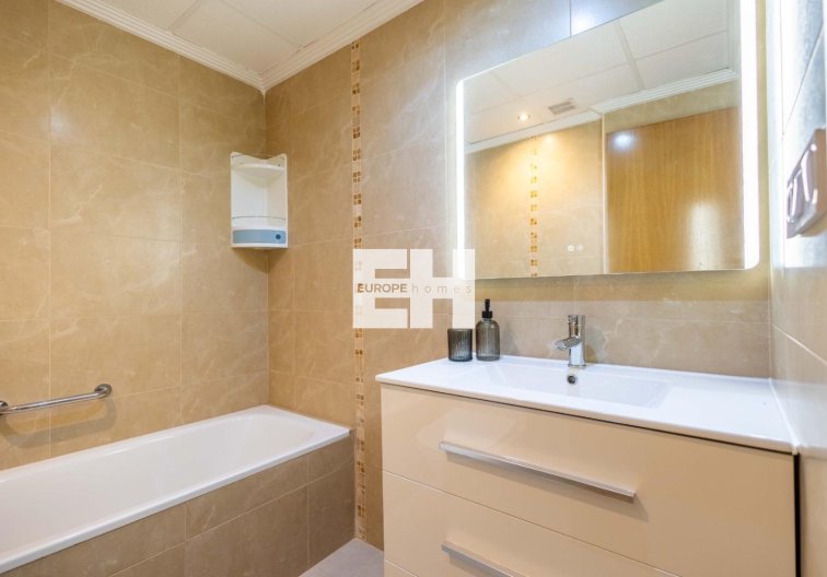 Segunda mano - Apartamento  - Torrevieja - Las Calas