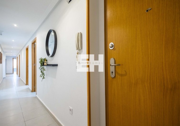Segunda mano - Apartamento  - Torrevieja - Las Calas