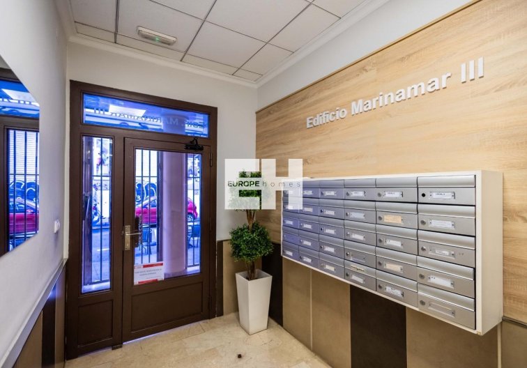 Segunda mano - Apartamento  - Torrevieja - Las Calas