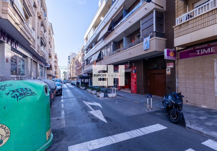 Segunda mano - Apartamento  - Torrevieja - Las Calas