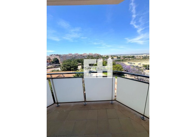 Segunda mano - Apartamento  - Torrevieja - Centro - Muelle Pesquero