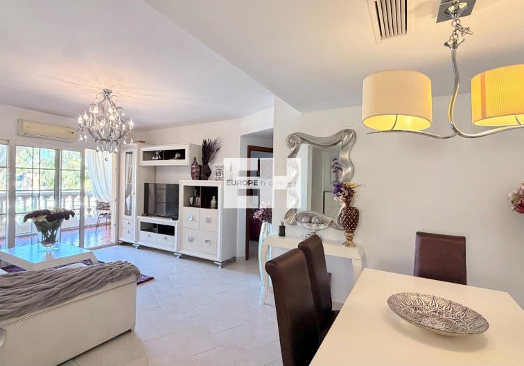 Segunda mano - Apartamento  - Torrevieja - Aldea Del Mar