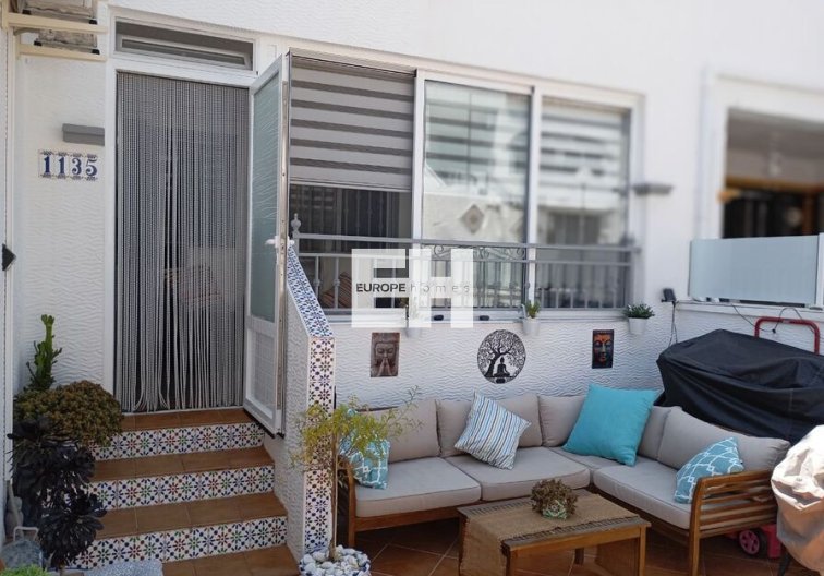 Segunda mano - Apartamento  - Vistabella Golf Entre Naranjos - Inland