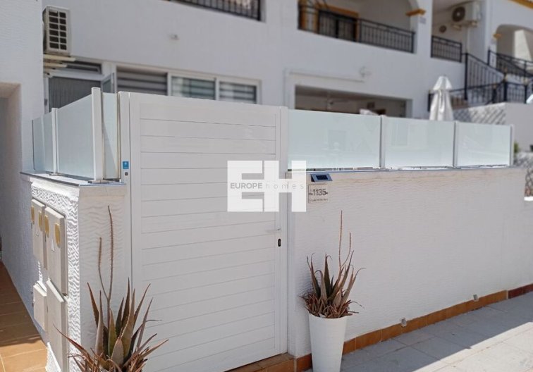 Segunda mano - Apartamento  - Vistabella Golf Entre Naranjos - Inland